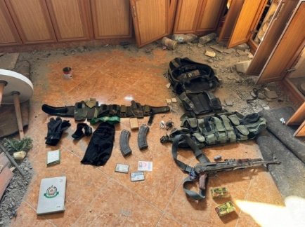 美媒最新爆料!以色列法医透露辛瓦尔死因为“头部中弹”!以军宣布:辛瓦尔保镖死亡