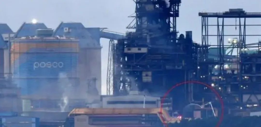 突发!全球最大的非高炉炼铁炉发生爆炸!现场浓烟滚滚(附图)