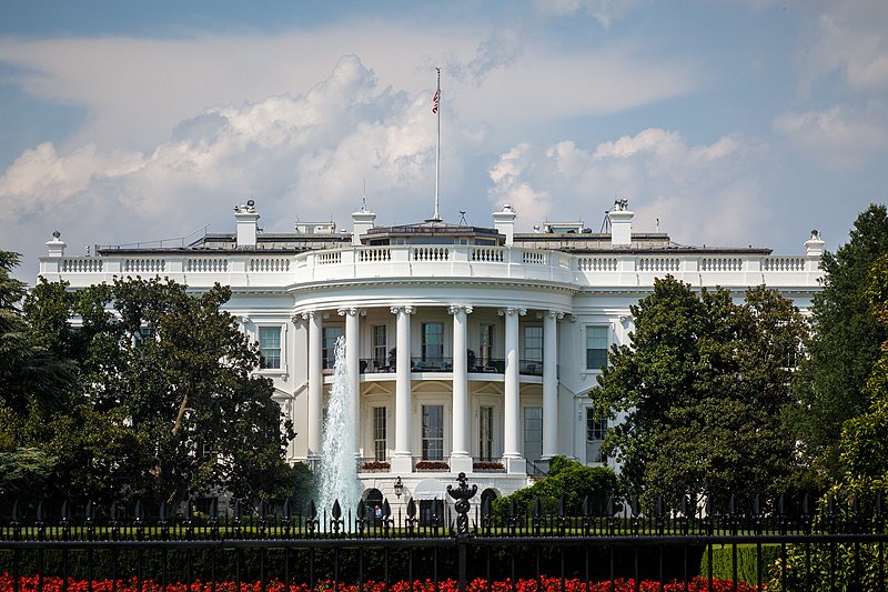 白宫:拜登再批准一项对乌援助计划 将提供更多防空系统等