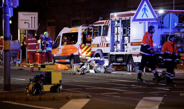 德国汽车冲撞人群事件已致数十人死伤,美官员:白宫正密切关注