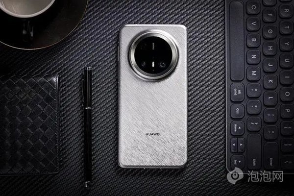 华为顶配机皇降价2000!网友直呼Mate70买早了