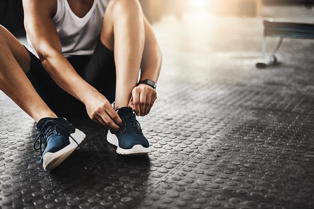 一个名额炒到两千多元 部分马拉松赛事为何“越跑越贵”?