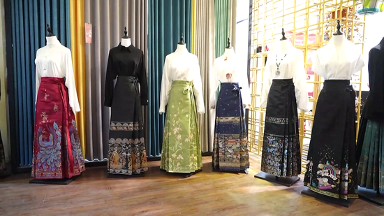 “新春战袍”又卖爆了?