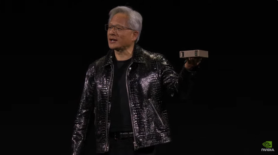 黄仁勋CES演讲:全新RTX 50系列芯片、全球最小个人AI超算
