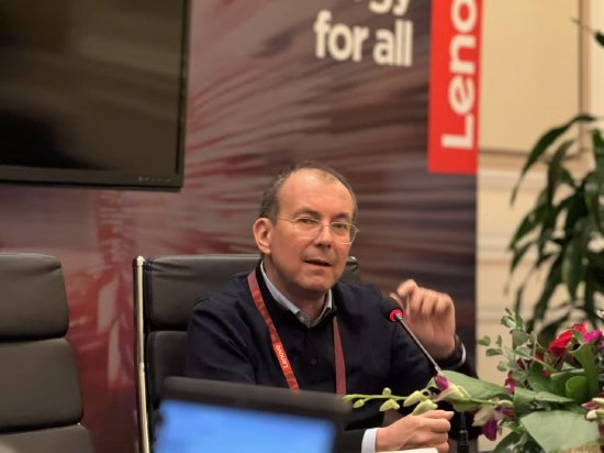 CES 对话 | 联想IDG总裁Luca Rossi:今明两年,将进入交付AI PC全新体验阶段