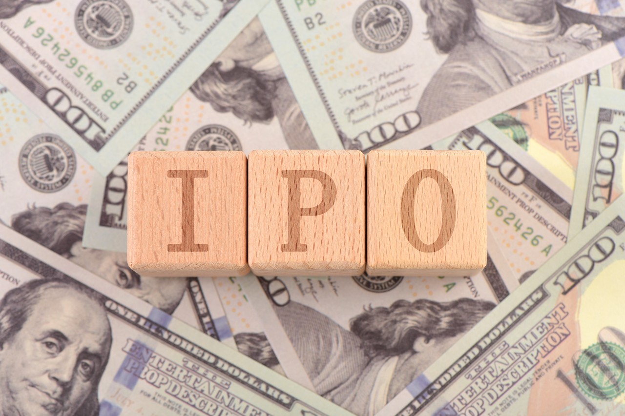 时隔三年,上市银行再添一员!宜宾银行登陆港交所,首日收涨0.77%