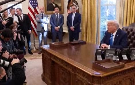 特朗普修改政令,暂停对来自中国的小包裹征税