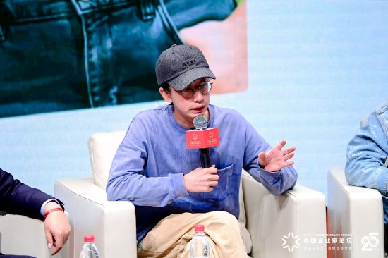 跳海联合创始人随易 :年轻人不要被所谓的“情绪价值”所讨好