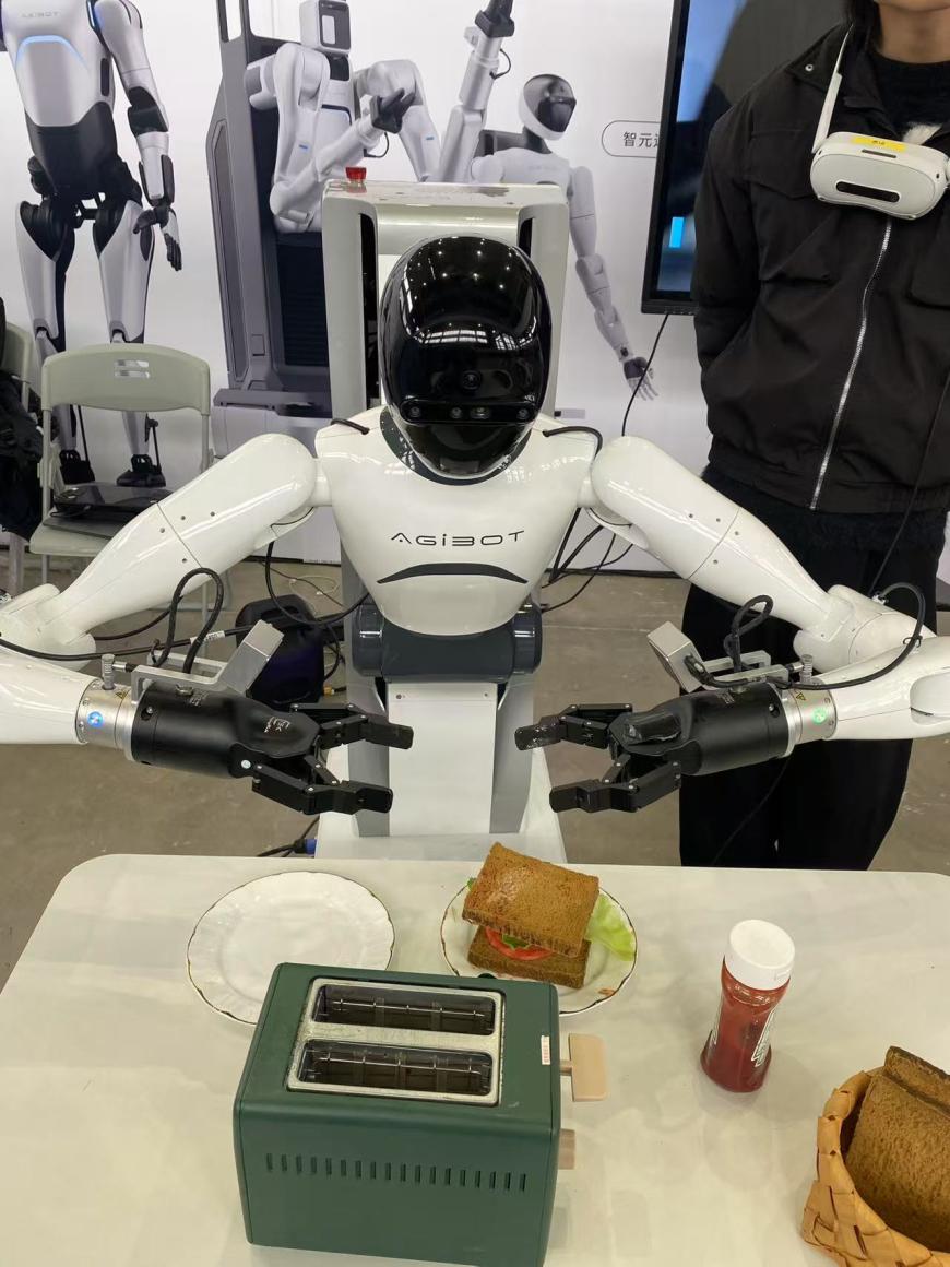 人形机器人哪家强?宇树、智元、星海图、开普勒等同台竞技