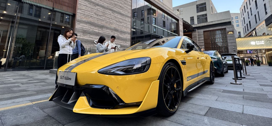 小米突发!要募集超380亿元?最新回应来了!