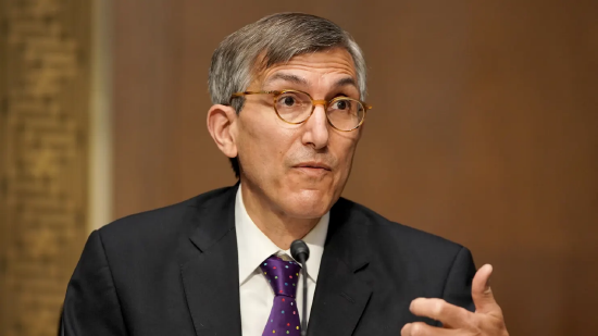 FDA关键官员辞职后 疫苗板块下跌