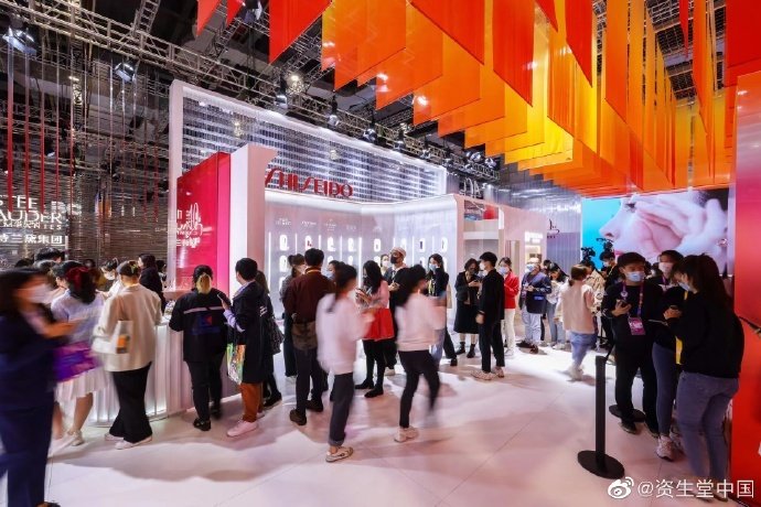 国际美妆巨头们自救，都做了同一件事