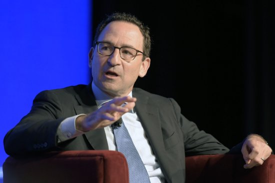 黑石总裁警告：若市场波动持续 关税或引发骨牌效应