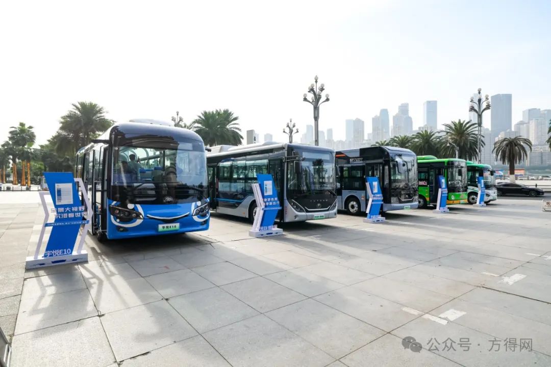 30万辆公交面临“以旧换新”！宇通公交方案再升级！丨头条