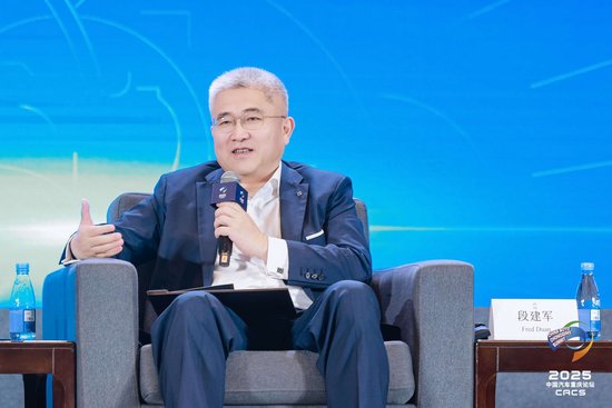 奔驰销售公司总裁段建军:反对无序价格战,汽车赛道足够大,需要百家争鸣