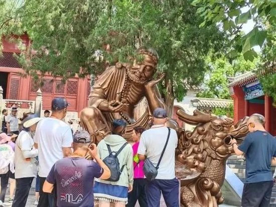 突然失去住持的少林寺，戒备森严（附多图）