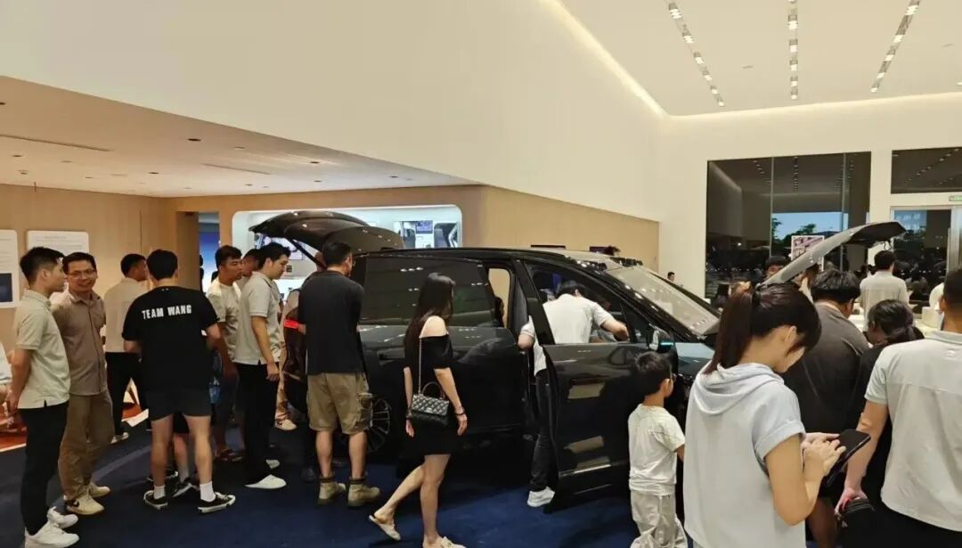 蔚来又双叒叕融资10亿美元!股价却大跌9%!