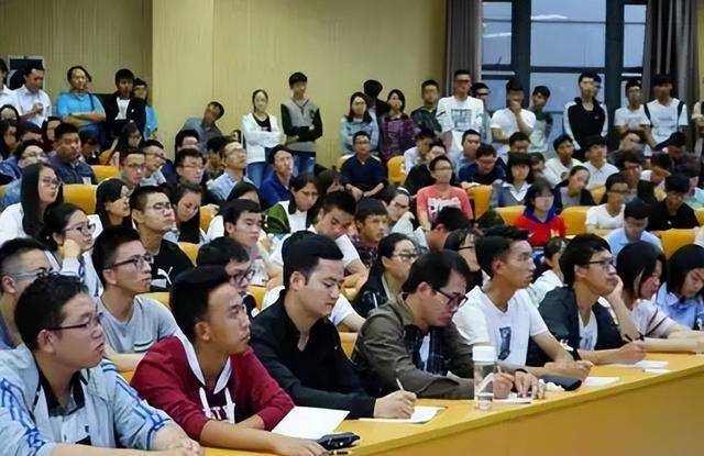 文科状元毕业后做什么工作(文科状元毕业后做什么工作呢)