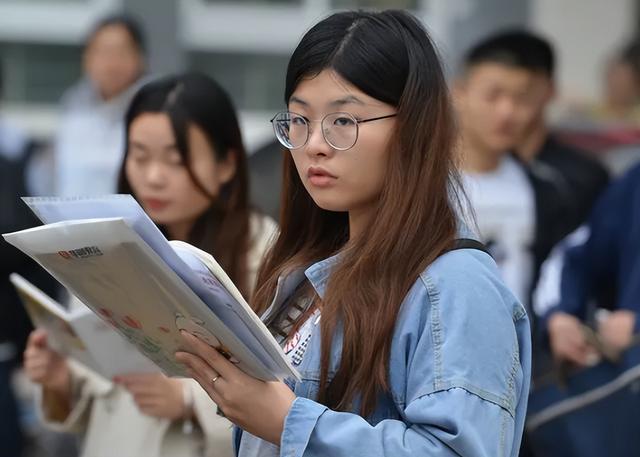 大专生毕业找工作好找不(大专毕业的学生好找工作吗) 大专生毕业找工作好找不(大专毕业的学生好找工作吗)