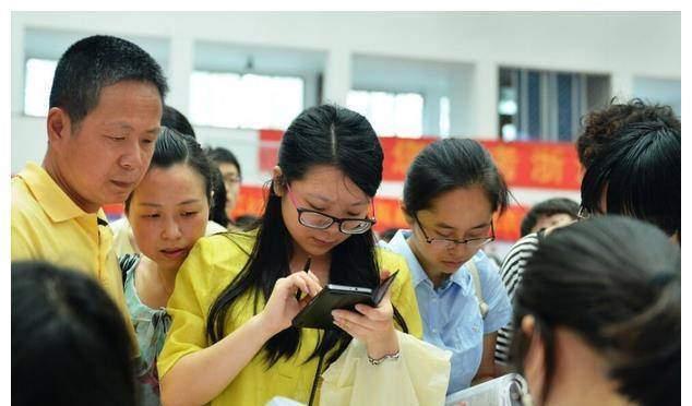 不好找工作的研究生毕业(研究生毕业没有找到好工作)