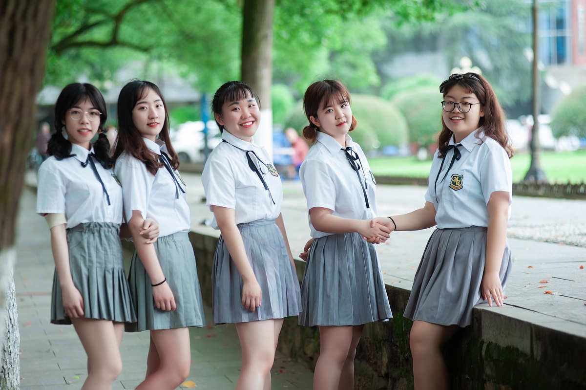 摄影本科毕业后做什么工作(摄影本科毕业后做什么工作好)