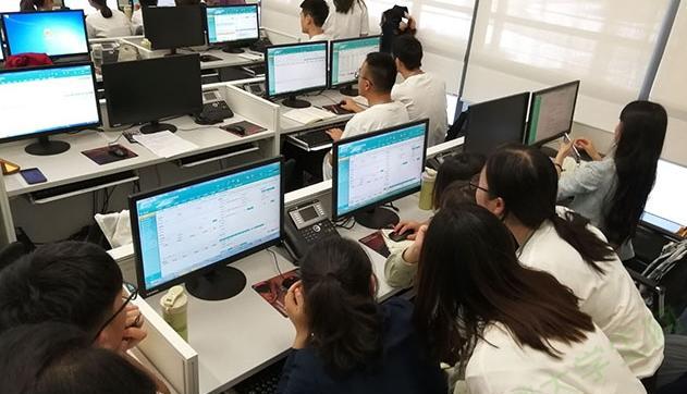 00后大学毕业在做什么工作(00后大学学什么专业)