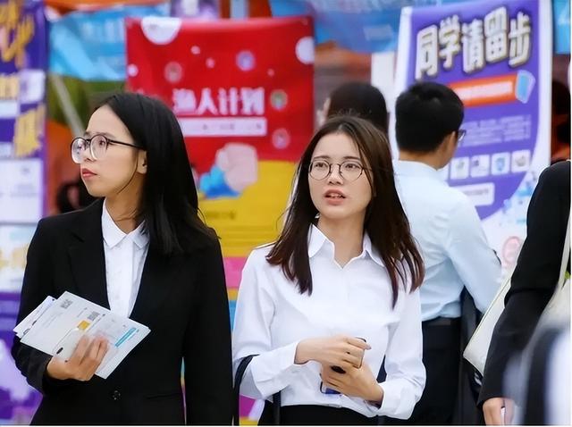 临近毕业找工作好找吗(临近毕业了) 临近毕业找工作好找吗(临近毕业了)