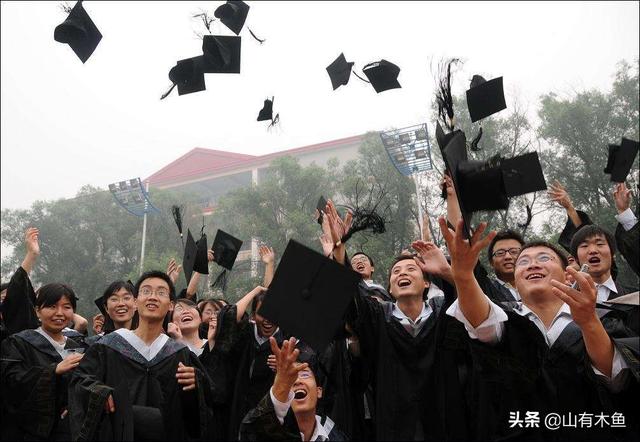 晚毕业好找工作吗(晚毕业影响考公务员吗)