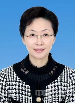 王平高中毕业后做什么工作的简单介绍