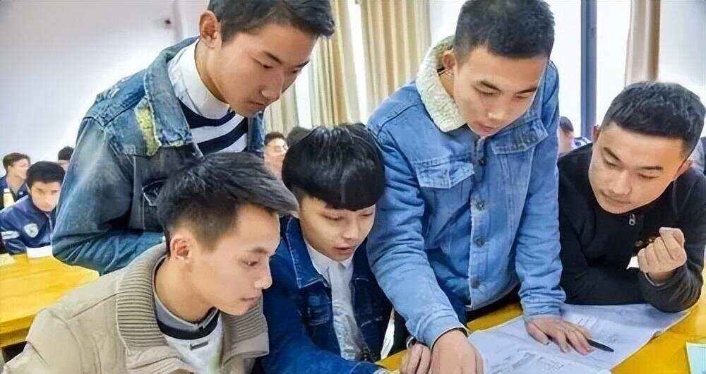 垃圾专业毕业好找工作吗(垃圾专业毕业好找工作吗女生)