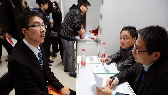 大学考什么毕业好找工作(大学毕业考什么证好找工作)