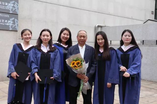 中央戏剧学院毕业后做什么(中央戏剧学院毕业后怎么找工作) 中央戏剧学院毕业后做什么(中央戏剧学院毕业后怎么找工作)