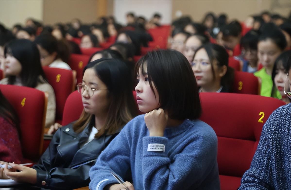 读博毕业后从事什么工作(读博毕业后从事什么工作比较好)