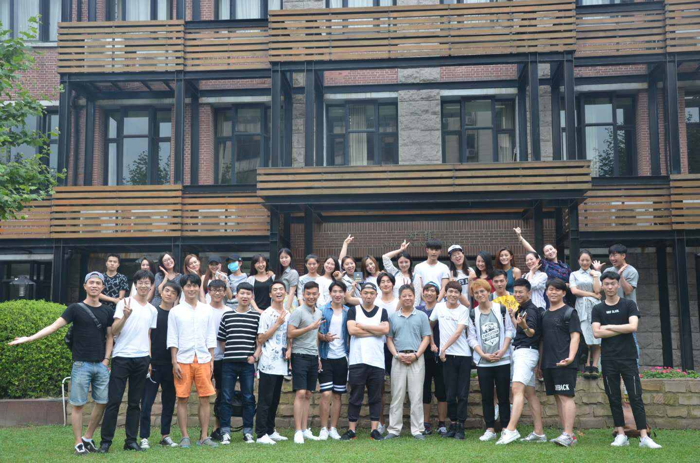 上海戏剧学院表演系毕业后的简单介绍