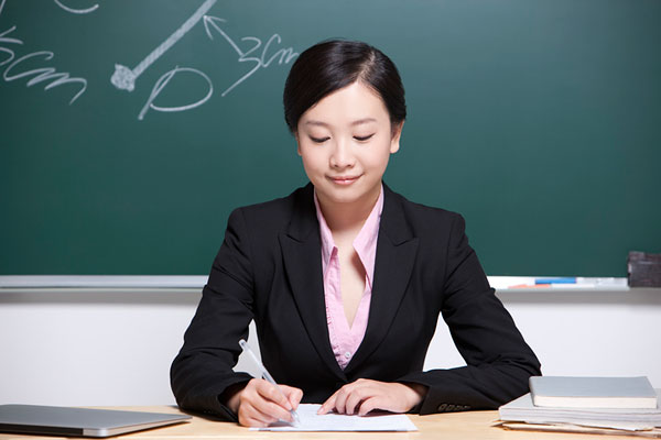 大学毕业后当老师(大学毕业后当老师需要高中毕业证吗)