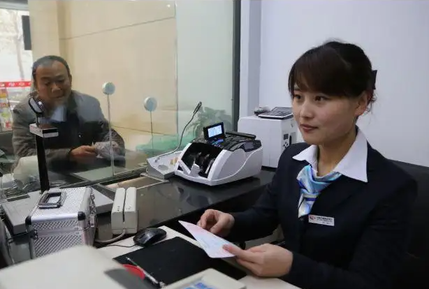 毕业后在银行做什么工作(毕业后去向银行的是什么专业?)