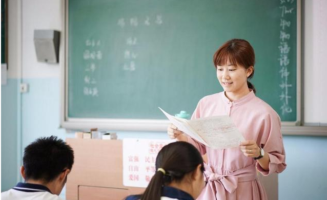 大学毕业后做了小学老师(刚毕业的小学老师能教好吗)