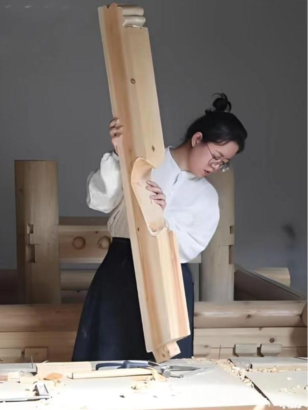 大学毕业后怎么搬回家(大学毕业后怎么搬回家住)