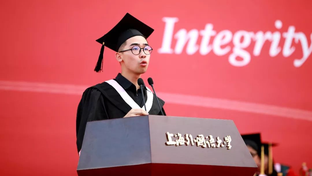 上海大学毕业后怎么入籍(上海大学毕业户口留上海还是回原地)