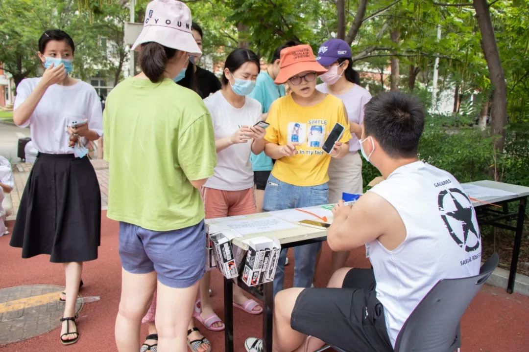 外地大学毕业后怎么拿回家(外地大学毕业后档案在哪里了)