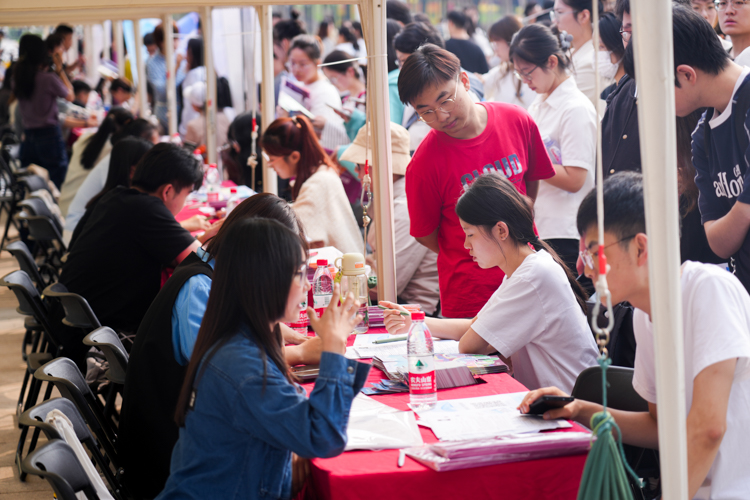 大学毕业后双选会怎么样(毕业生双选会被录用的概率) 大学毕业后双选会怎么样(毕业生双选会被录用的概率)