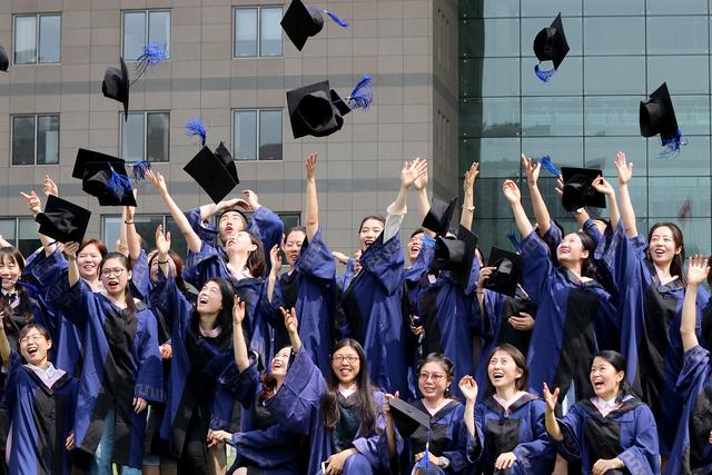 大学毕业后再学技术就业(毕业后学技术学什么比较好)