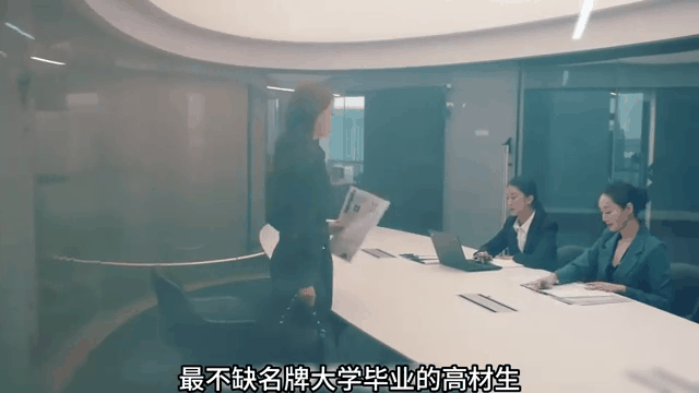 女孩大学毕业后视频聊天(女孩大学毕业后视频聊天怎么说) 女孩大学毕业后视频聊天(女孩大学毕业后视频聊天怎么说)