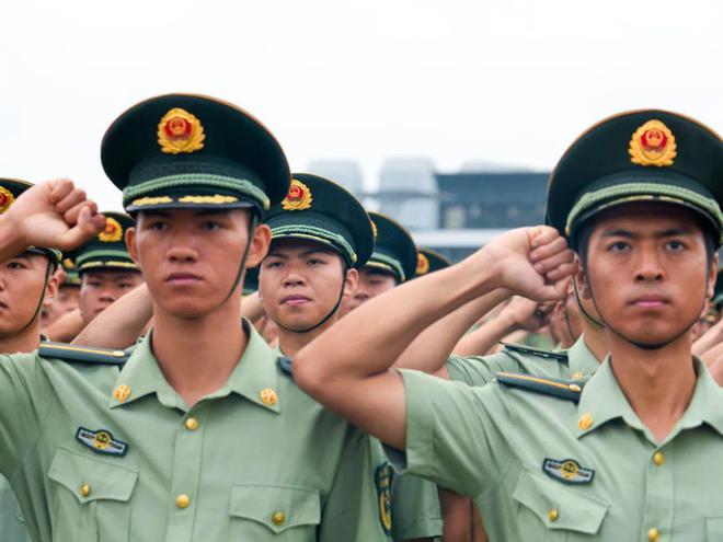武警学院毕业后怎么考军校(在武警学院毕业后是什么军衔)