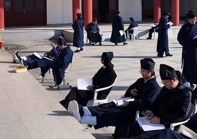 道学院毕业后工资待遇(道教学院毕业后待遇怎么样) 道学院毕业后工资待遇(道教学院毕业后待遇怎么样)