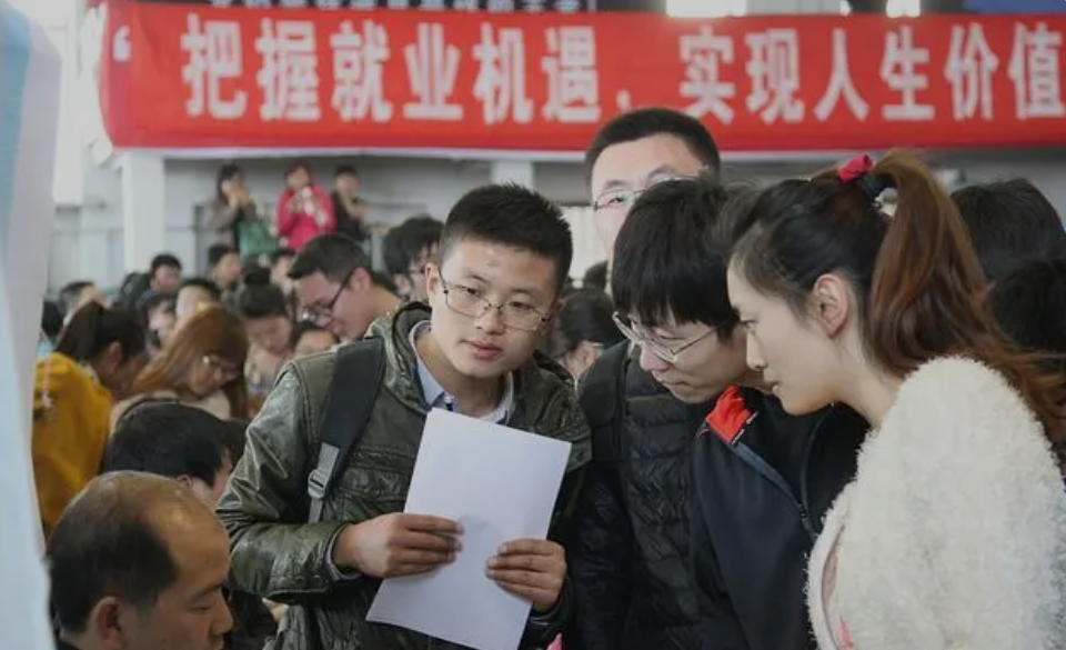 大学毕业后回到家乡上班(毕业后回到家乡工作的好处) 大学毕业后回到家乡上班(毕业后回到家乡工作的好处)