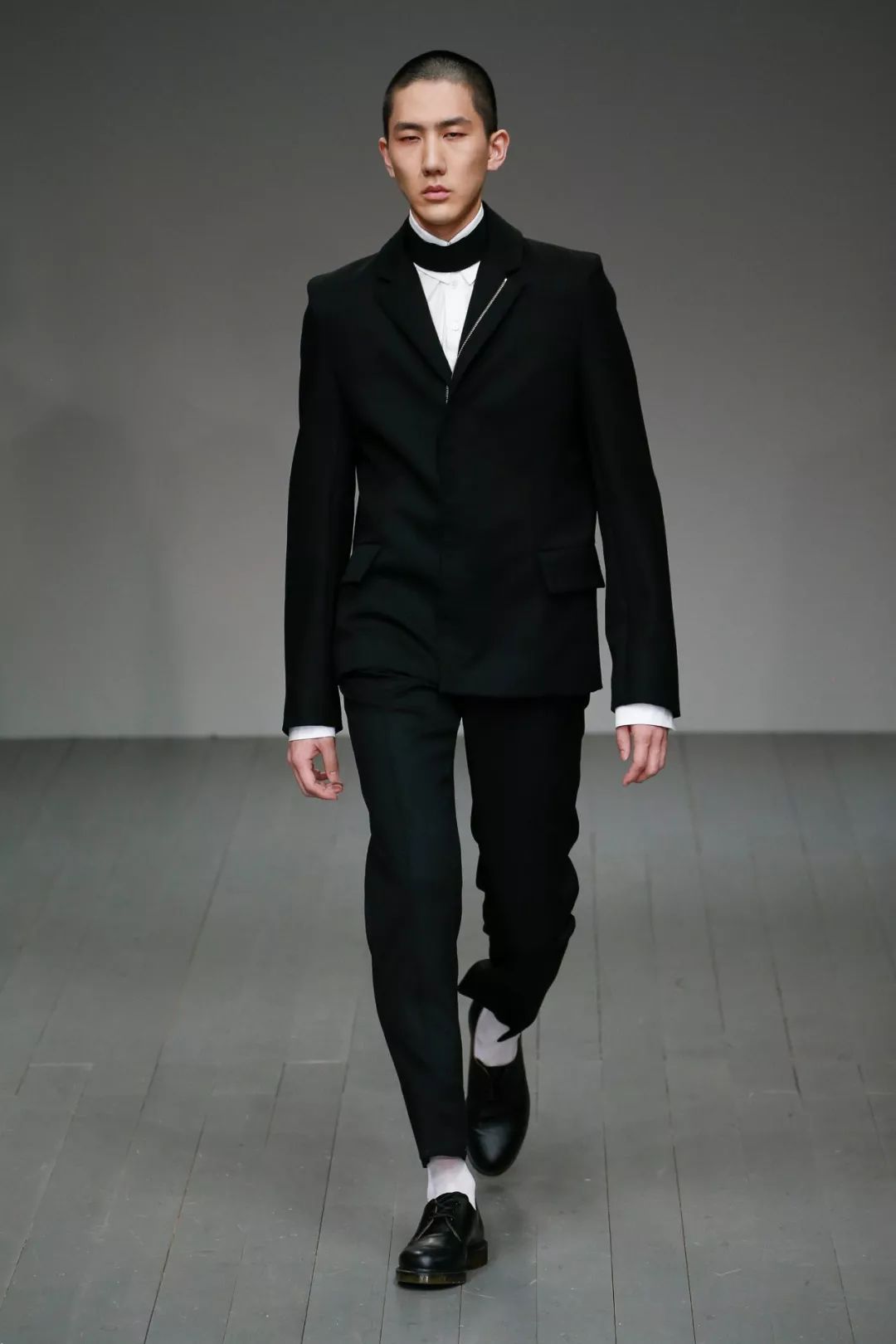 伦敦圣马丁学院毕业后趋向(圣马丁和伦敦艺术学院哪个好)