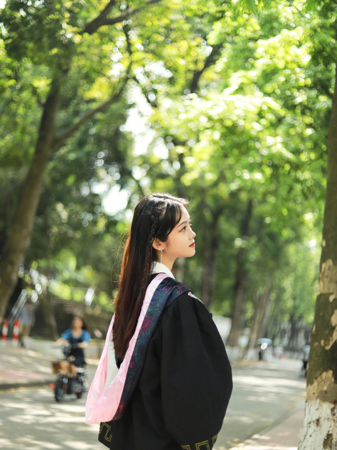 毕业后的照片叫什么(毕业的照片长什么样子)