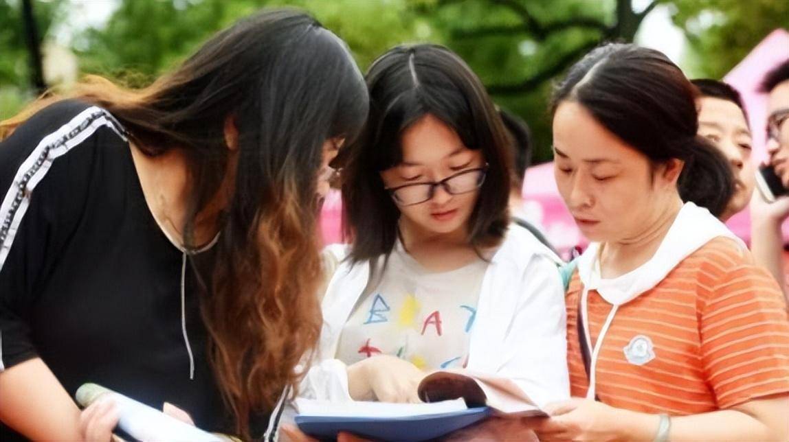 大专毕业后什么职业最赚钱(大专毕业后什么职业最赚钱呢)