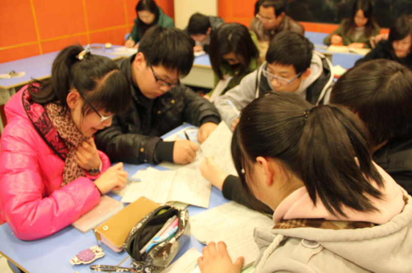 大学毕业后必须学功课吗(大学毕业一定要做本专业吗)